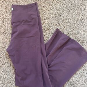 Vuori Deep Plum High-Waist Leggings
